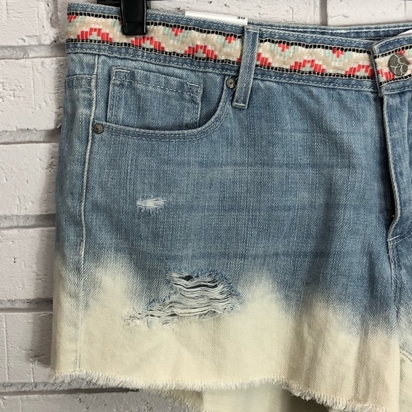 Jessica Simpson Women’s Railroad Shorts - Picture 2 of 8